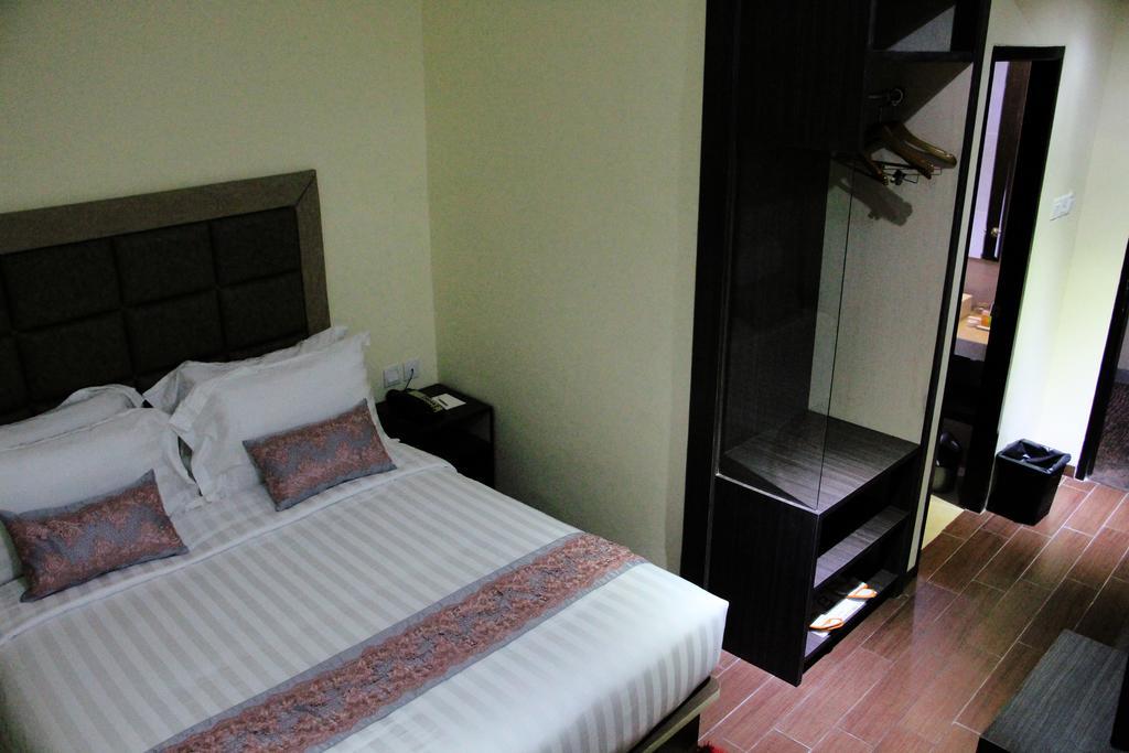 The Belagri Hotel And Convention Sorong Zimmer foto