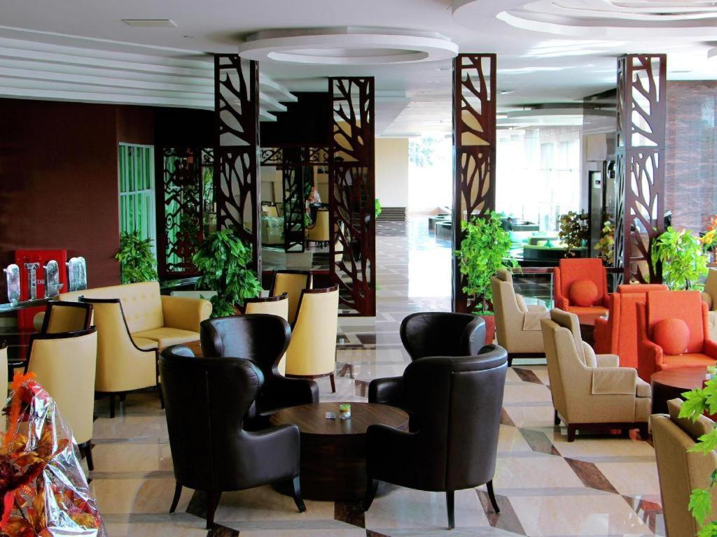 The Belagri Hotel And Convention Sorong Exterior foto