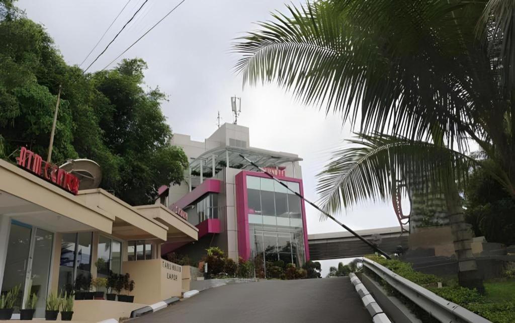 The Belagri Hotel And Convention Sorong Exterior foto