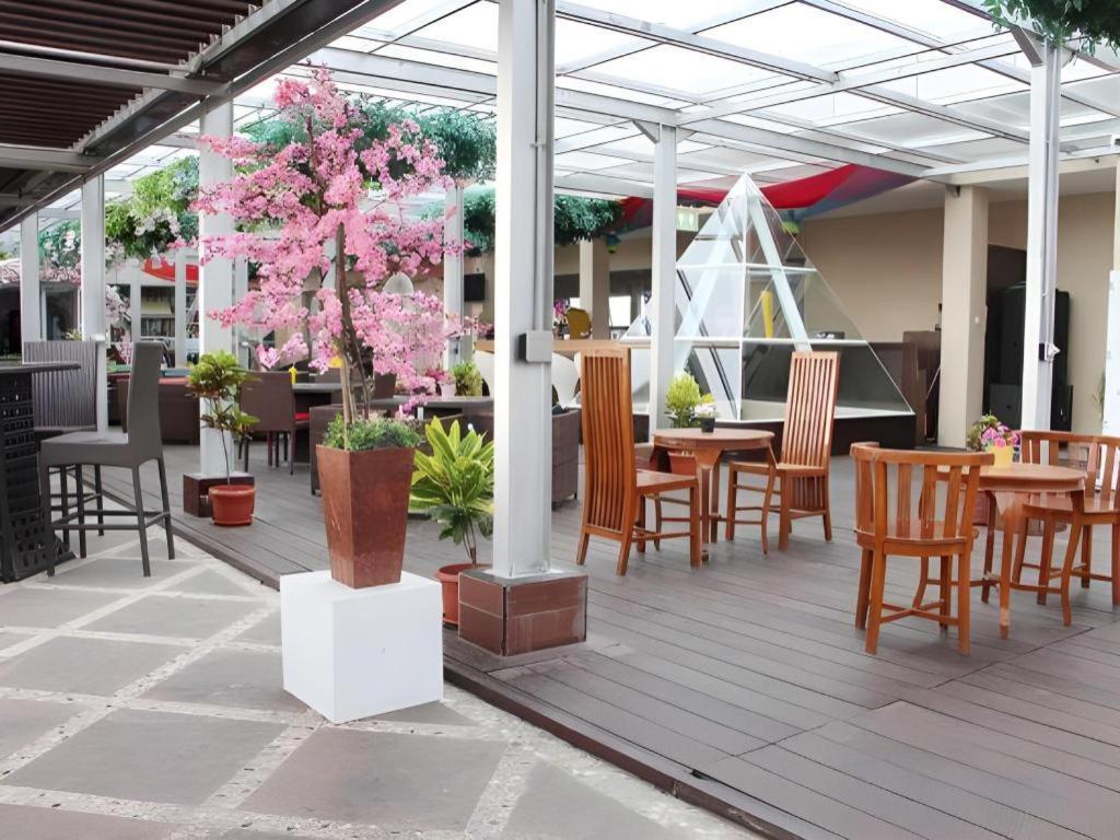 The Belagri Hotel And Convention Sorong Exterior foto